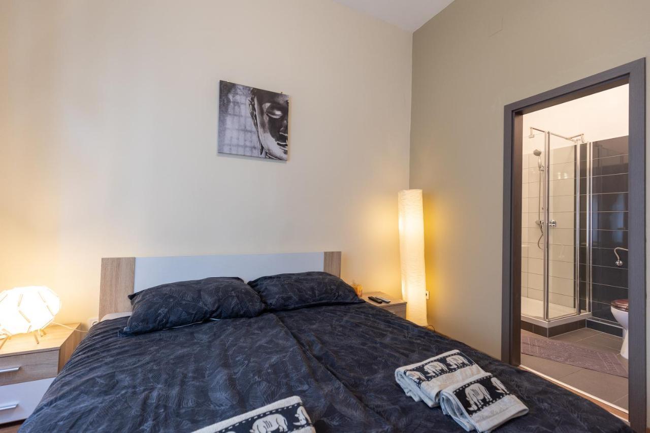 Wiky'S Apartman With 3Bathrooms Budapest Eksteriør bilde